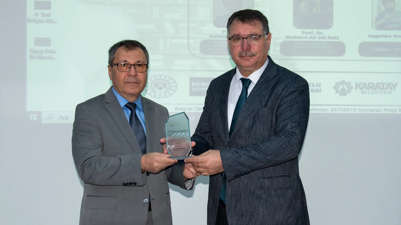 Uluslararası Batı Kültürü ve Edebiyatları Araştırmaları Sempozyumu başladı